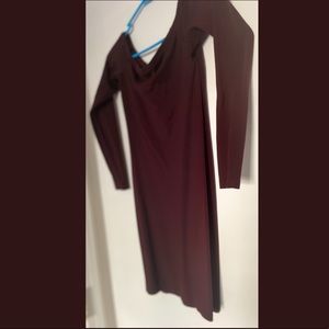 Off the shoulders dress!